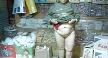 vợ chồng sex Người phụ nữ béo phục vụ giao hợp lồn gái xinh của ông chủ.